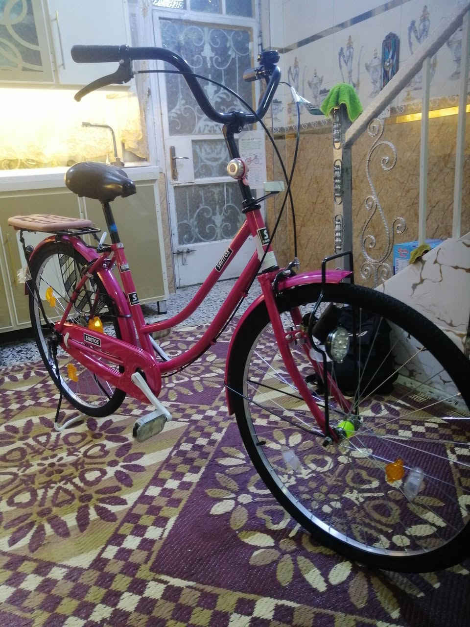 سلام عليكم بايسكل سانتوس لون وردي نادر للبيع نضافته١٠٠ /١٠٠ مكفول كفاله عامه ماناقصه شي نضيف بمعنه الكلمه  ١٥٠ وبي مجال للطيبين 💗 مكان بغداد حي اور متواجد خاص لاستفسار***********🧿
