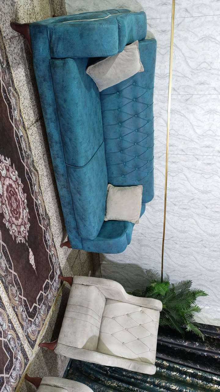 تخم تركي تزكام بلوك ثكيل ١٠ مقاعد نضافه فول سعر ٢٧٥ وبي مجال مكاني بياع يوجد توصيل بكروه *********** وتساب
