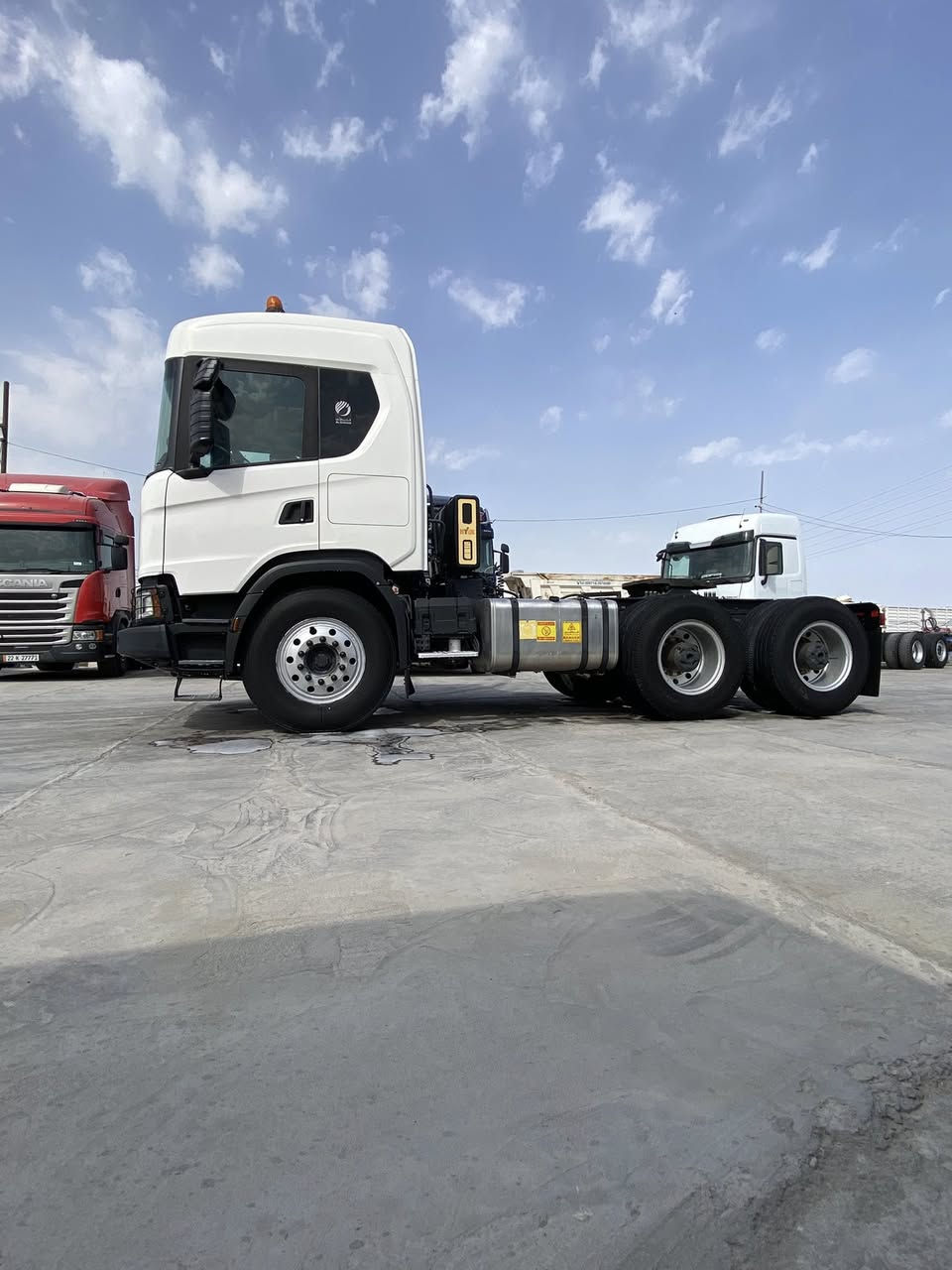 🪬 🪬بسم الله وعلى بركة الله 🪬
معرض العبيدي لتجارة الشاحنات و المعدات الثقيلة 
نعرض لكم كل ما هو جديد و مميز @ سكانيه مديل 2021اصل سياره جديده بحاله الوكاله كفاله عامه من كلشي& منضومه قلاب : كير كهربائي ⚡️ عرجه بدون كتلج حجم v440xT ؟ عنوانه البصره الزبير معرض العبيدي ***********سعر 9شدات و50ورقه بيه مجال للشراي
