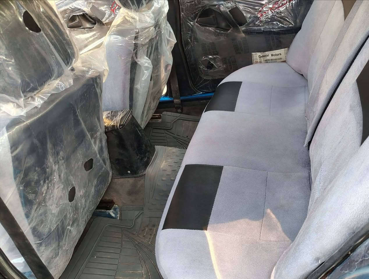 اوبل اوميكا للبيع موديل 91 محرك وتخم تاير وصدر كله جديد
السعر 33 وبيها مجال ***********
