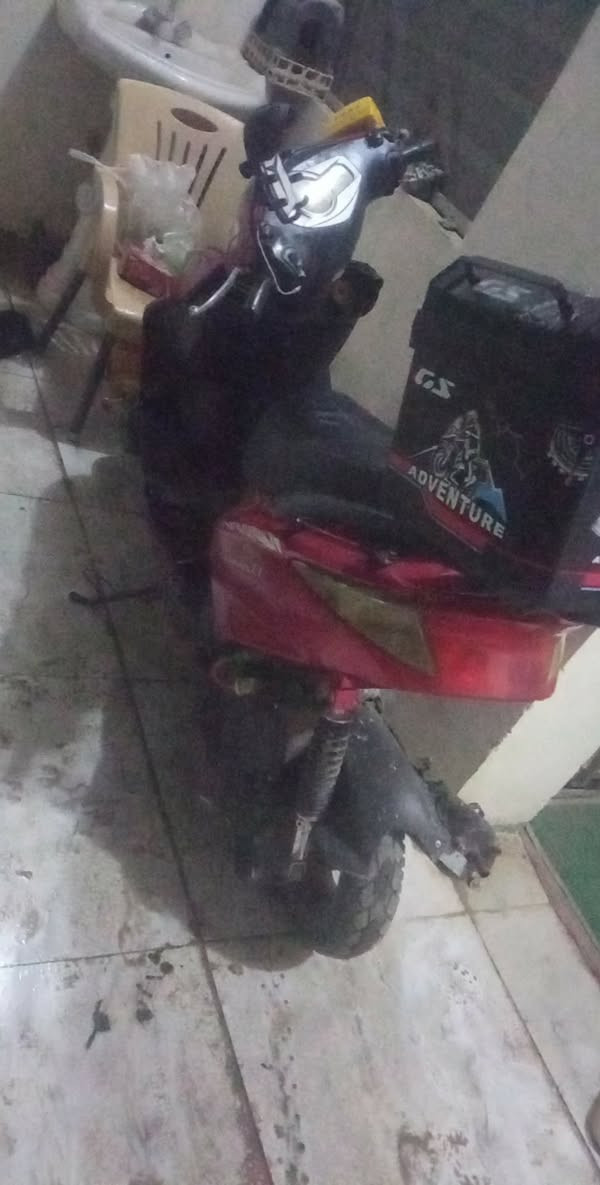 سكنس صيني محور محرك ماكس دراجه كلشي مابيه بس ما تشتغل لو كابريتة لو كايمه ما اعرف اشبية جاي تعطس من الكابريتة  الصندوك مو وي الدراجة امراوس ب فراشة  او بيع بسعر 200 وبيه مجال الشراي يتفضل خاص


**إذا كنت صاحب هذا الإعلان وتريد حذفه لأي سبب، رجاءا أرسل رسالة إلى الدعم الفني**