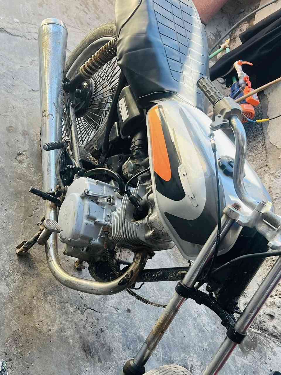 ‏سلام عليكم شباب دراجة للبيع سعرها 250￼مكاني حيانيه ***********
