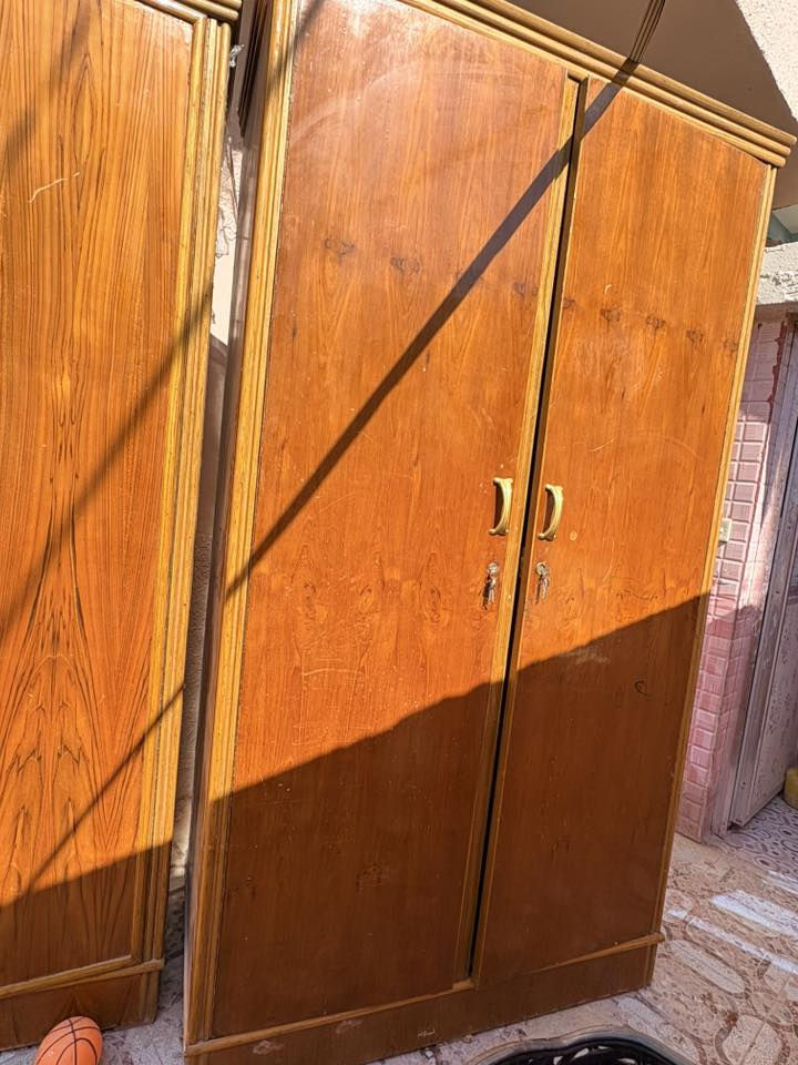 كناتير ٢ كامل مع رفوف جديد استعمال قليل صاج قوي يتحمل غراض ونضيف الواحد ب١٧٥ وثنين ب٣٠٠
الاستفسار على الرقم ***********
