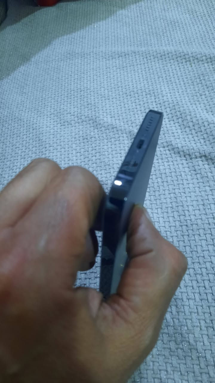 سلام عليكم ايفون ١٤ برو ماكس
مكفول من التصليح والتبديل كله على وضع الشركه
بطاريه ٩٠ مامعله اصل شرق اوسط 
***********
