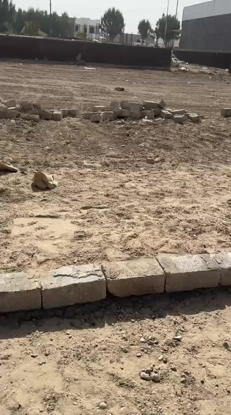 قطعه ارض للبيع طابو زراعي تنازل مباشر موقع مميز جدا 
الموقع الرمادي شارع أربعين يده البعلوان  خلف مطعم بيت ورد او بجانب مطعم روتانا 

المساحه ٦٣٢ متر 
الوجه ٢١ متر 
النزال ٣٠ متر 

الارض خدمات متكامله من ماء وكهرباء شارع ٧ متر 
الارض تصلح سكن أو مقهى 

الفديو موضح التفاصيل كامله 

للاستفسار والتواصل مكتب النبال للعقار الرمادي الصوفية خلف ساحه الاحتفالات سابقا 
بجانب الحديقه الاتصال 
***********
***********
***********
متوفر واتساب لجميع الأرقام
