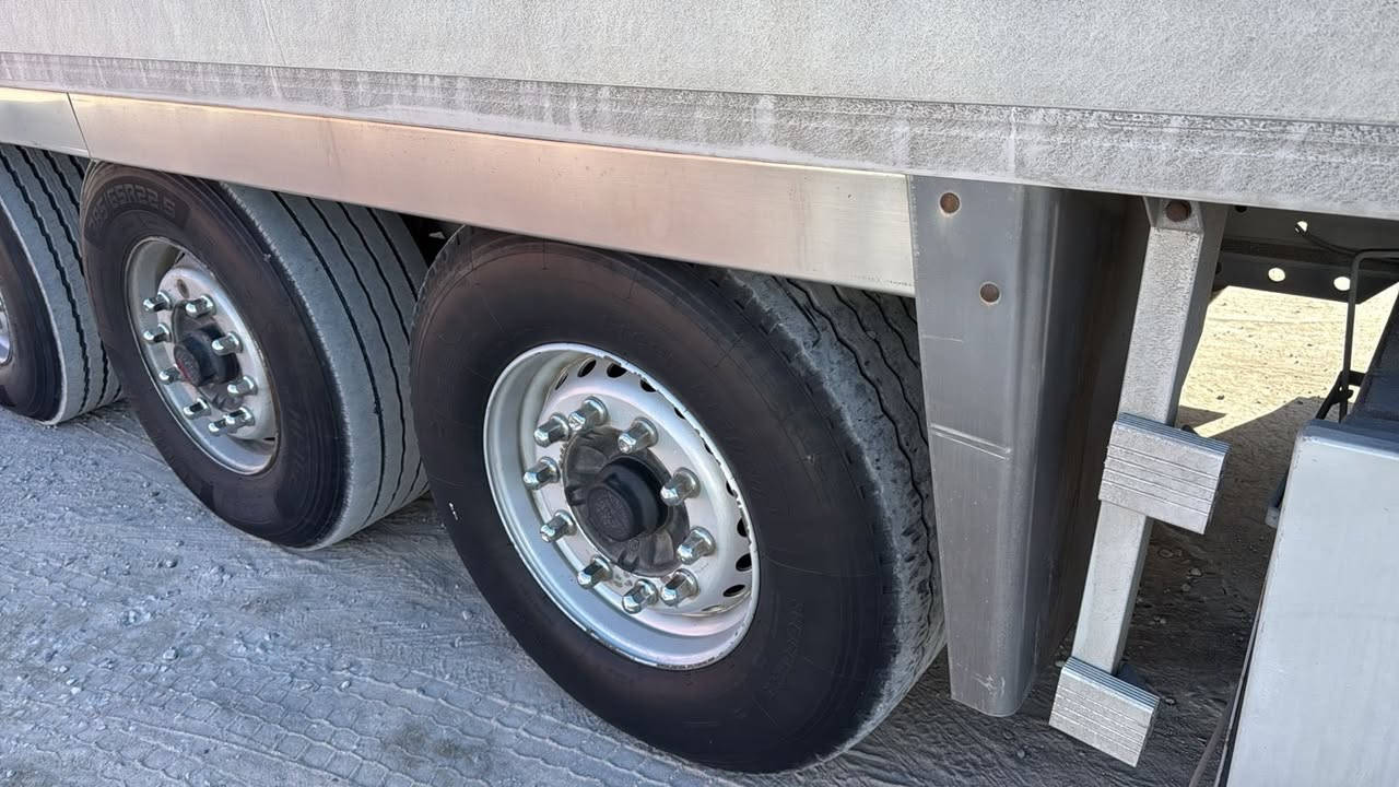 براد للبيع
ابعاده ستندر
شاصي كامل تخم تاير  
جاهز للعمل دينار مذب عليه

‭+964 771 126 8377‬


**إذا كنت صاحب هذا الإعلان وتريد حذفه لأي سبب، رجاءا أرسل رسالة إلى الدعم الفني**