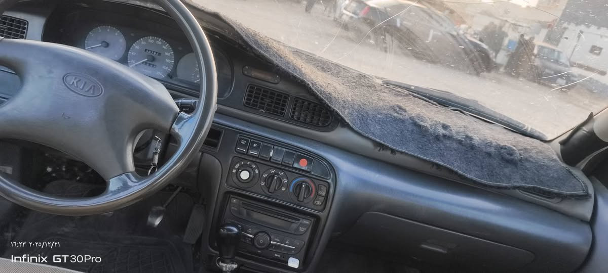 السلام عليكم 
من رخصه الادمن 

سيارة سيفية موديل ٩٦ بلادية بدون صبغ كير مكينة مسكر مكفولات تدفئة كاملة منظومة تبريد مشحونة غاز سيارة جاهزة 
بلادية على وضع الشركه مكان سيارة ديالئ المقدادية السعر 34 وبيها مجال للستفسار اكثر اتصل ***********
