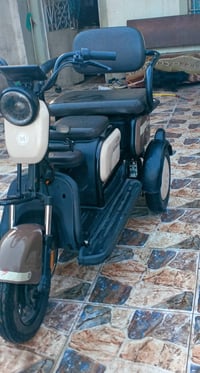 دراجة شحن • نضيفه • استعمال قليل