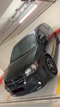 ٧ راكب • جلد • ٣.٦ لتر