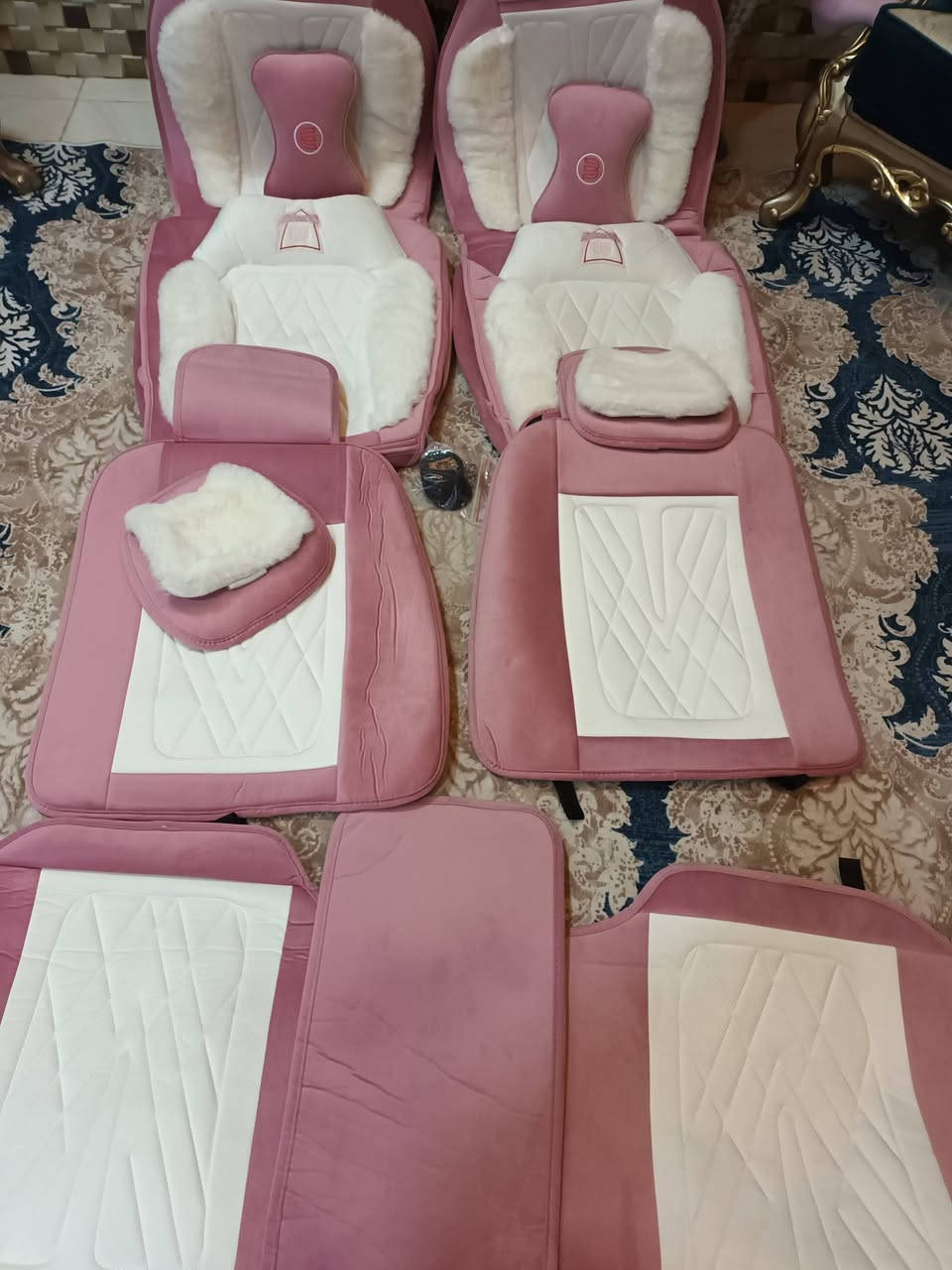 كشنات جدد بناتي للبيع السعر 75 الف موبايل ***********
