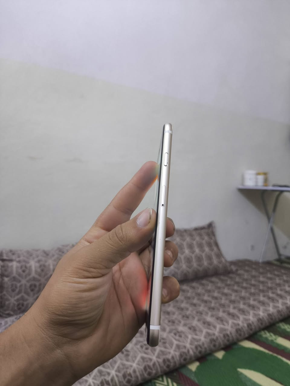 📱 للبيع – iPhone 6s Plus
🔹 الذاكرة: 32GB
🔋 البطارية: 100% (مستبدلة أصلي)
مواصفات الجهاز: ✅ تك سيم شغال طبيعي
✅ الصوت شغال وواضح
✅ الهزاز شغال طبيعي
✅ الكامرة شغالة طبيعي
✅ البصمة شغالة طبيعي
✅ شاشة مستبدلة أصلي (مال تفليش)
ملاحظة:
⚠️ الدكمة الرئيسية لا تعمل.
💰 السعر: 55 ألف قفلة
📍 الموقع: الموصل – الأيسر
📞 التواصل: خاص أو اتصال مباشر
***********
