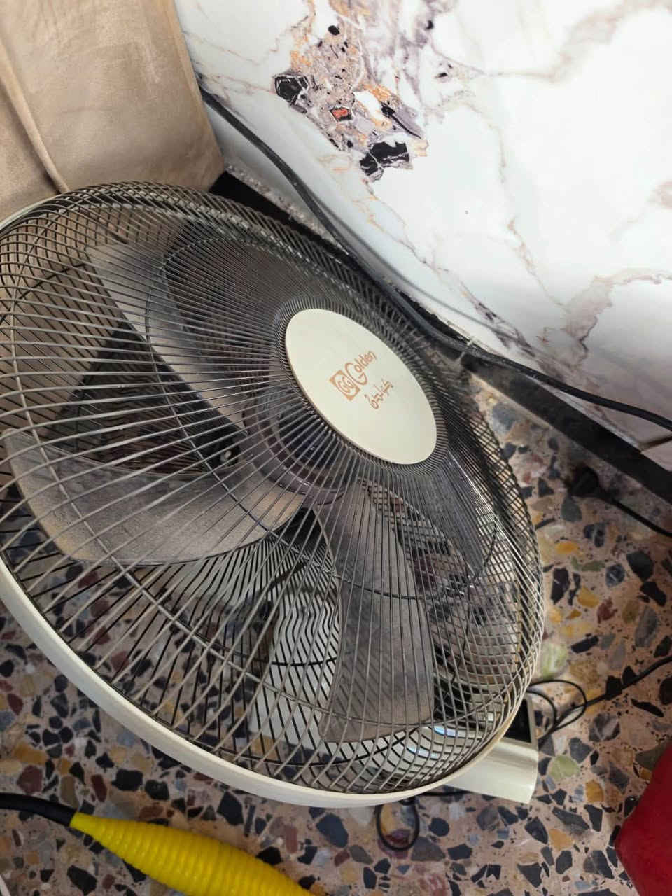 غراض مختبر للبيع
للتواصل
 قاطع حديد 
محمل 
قاطع خشب 
مروحه جداريه 
ميز صغير 
حاويات عدد اثنين 
البيع شلعه وحده مكان الغراض ابو دشيرشارع السعدون 
التواصل واتساب 
*********** 
الأسعار حسب تقييمكم

