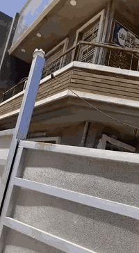 سلام عليكم بيت البيع بل الدونم مساحته 100قريبا عل شارع خمسه كليو جهازه من كلشي مجاري ماي اوتبليط ثالث بيت عن شارع الاستفاره تصال عل رقم فقط ***********
