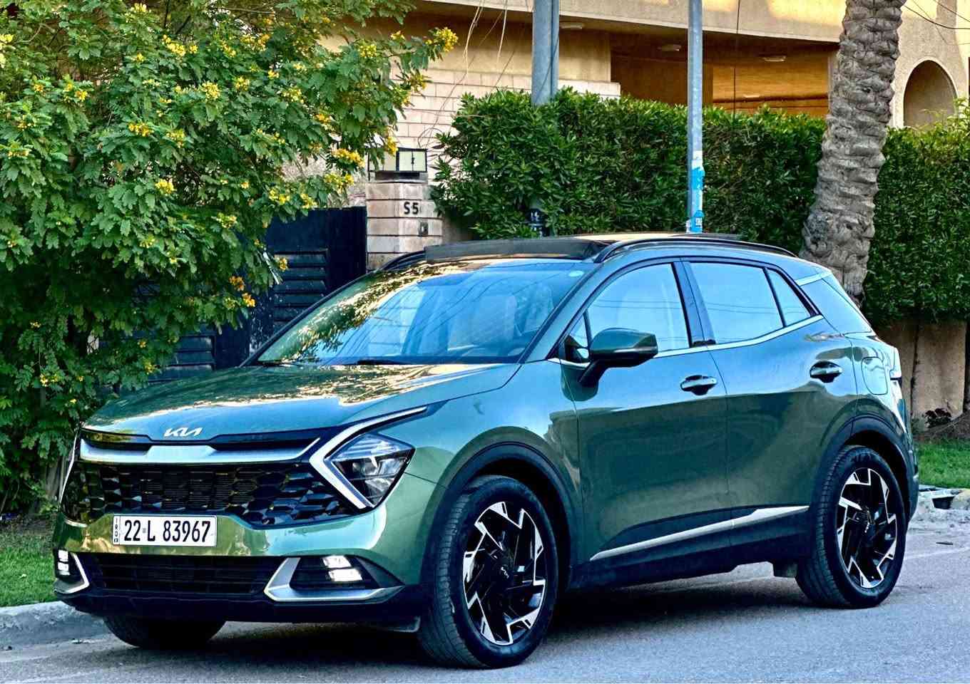 للبيع سبورتج 2024 خليجيه كفاله من الصبغ 
1. بانوراما 
2. محرك 2000 دوش 
3. مقعد جلد كهرباء عدد 2 
4. ماشيه 50 كم 
5. اوتو هولد 
6. اوتو ستوب 
7. شحن واير لس 
8. ابل كار بلي اوتو 
9. هاند بريك بصمه 
10. كشنات تدفئه تبريد 
11. هيتر ستيرن 
12. صندوق كهرباء
13. رادار امامي 
14. رادارخلفي 
15. رادار جانبي 360 درجه 
16. رقم اربيل تحويل مباشر 
17. العنوان بغداد السيديه ***********
18. السعر 229 وييها مجال بغداد, العراق
