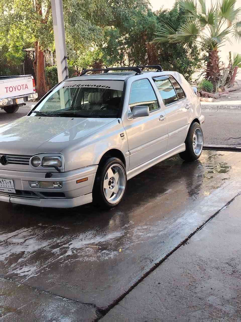 رمضان كريم على الجميع
للبيع
كولف
موديل  1993
محرك 2000
كير أوتو
سلايت كهرباء
الجام الأمامي كهرباء
ويل بوربت حجم 16 تو سايز
مضخم صوت
مكينه وكير كولش نظاف
تبريد ثلج
صدر امامي خلفي جديد
السياره حلوه ومتعوب عليهه
السعر ٥٨ $
مكان السياره السيديه شارع الخيزران
***********
