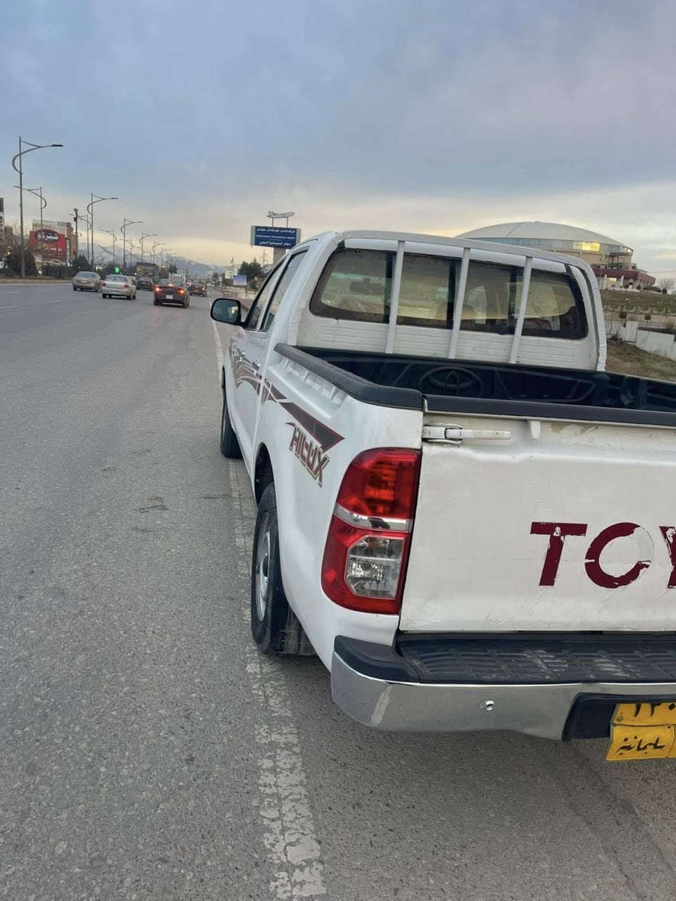 مەرزیە٢٠٠٦
سعودی
شانسی ١٩
سێ پارچەی پێشی کراوە بە ٢٠١٣
لابۆدیەکی بۆیاخە سەیارەکە ماڵی دۆستە سەنەوی تا ۲٠۲۷ تازەیە 
سعری ۱۳٥ گەڵا و مەجال ***********
