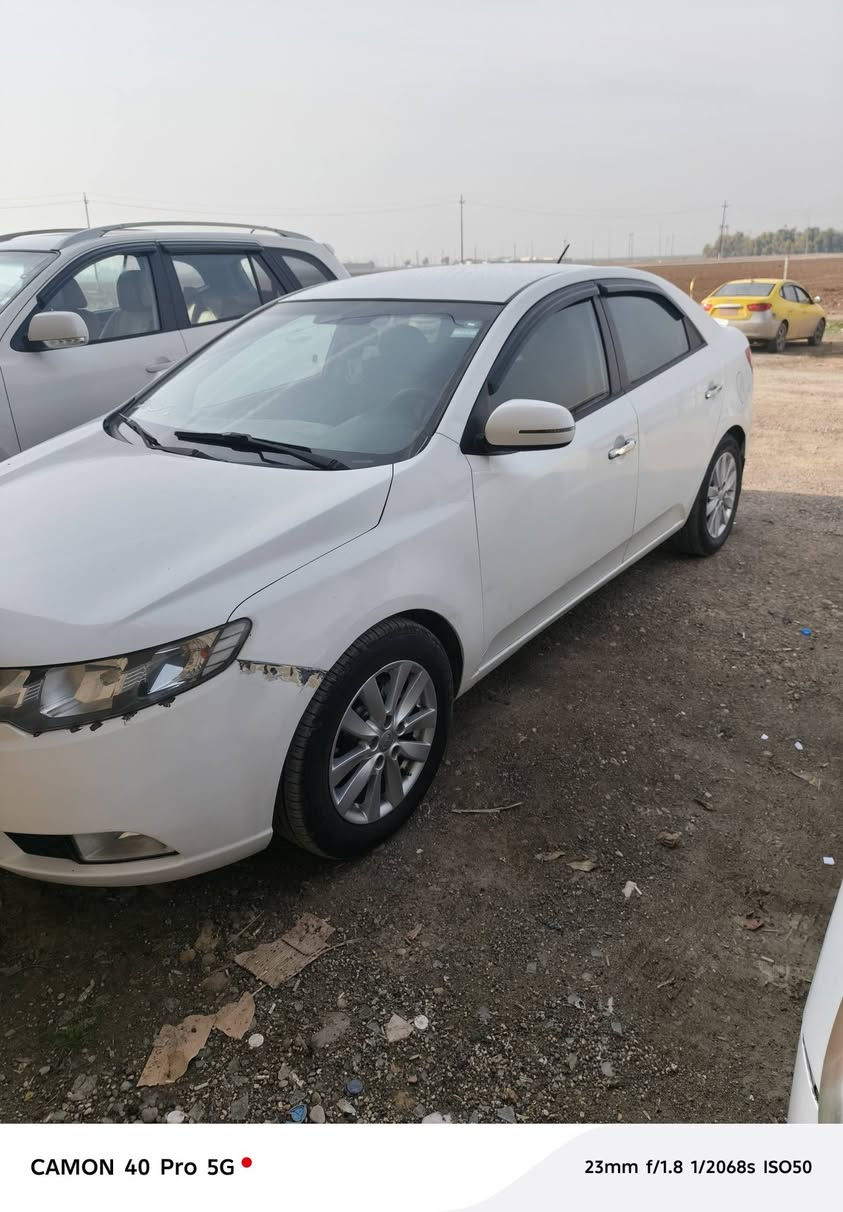كيا سيراتو 2013 للبيع 🚗 السعر 110وبيها مجال 
مواصفات مرايه شفط. تحكم استيرن. سماعت وضع شركه صوت عالي. كير توماتيك وعادي بنفس الوقت شفتات. رقم اربيل. تبريد شغال حار بارد. محرك 16 لا صرف ولا نفخ شرط.حساست بيها.مرايه السياره جاهز من كلشي.بدون ضرر بس بيها مكانين بارد  العنوان موصل 
***********1
