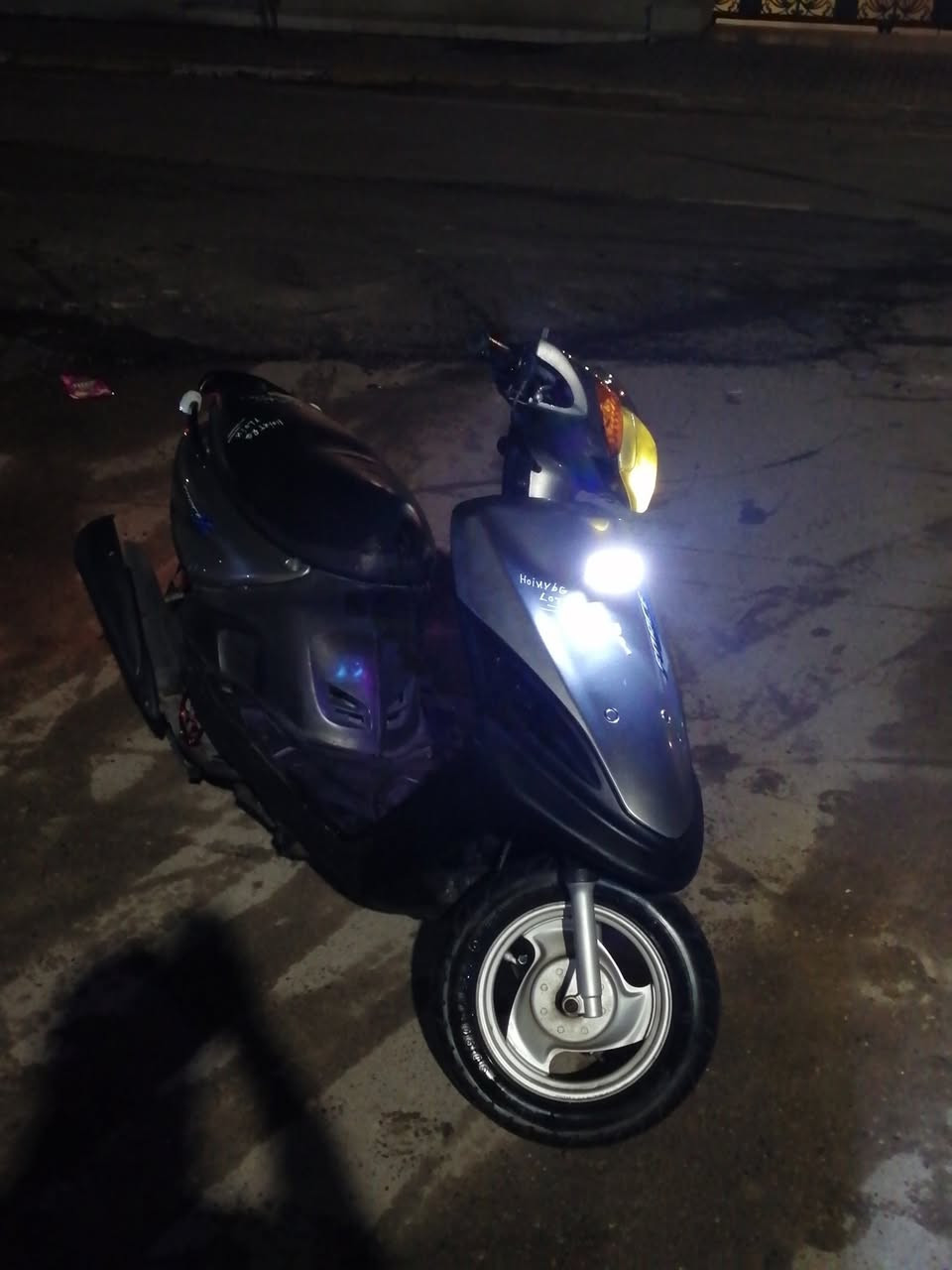 السلام عليكم
دراجه ماكس قجمه للبيع
تجي تشوفها دراجه نفس الي بصور
بس السلف مايشتغل
دراجه نضيفه نفس متشوفون
بيها صالنصه FM
سعرها 550 وبيها مجال حك الجيه اوتدللون
مكاني تكريت
رقم ***********
