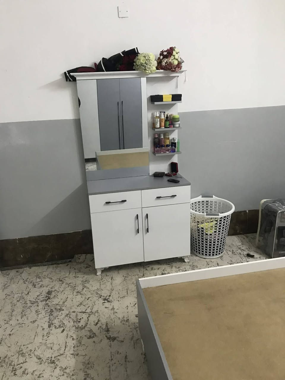 ئەم تاقمی نوستنە بۆفرۆشتن 10 ڕۆژ نابێ دەستکردە 10 گەڵای تێچوە ئێستا تەنیا سعری 800 هەزارە شوێن کرکوک


**إذا كنت صاحب هذا الإعلان وتريد حذفه لأي سبب، رجاءا أرسل رسالة إلى الدعم الفني**