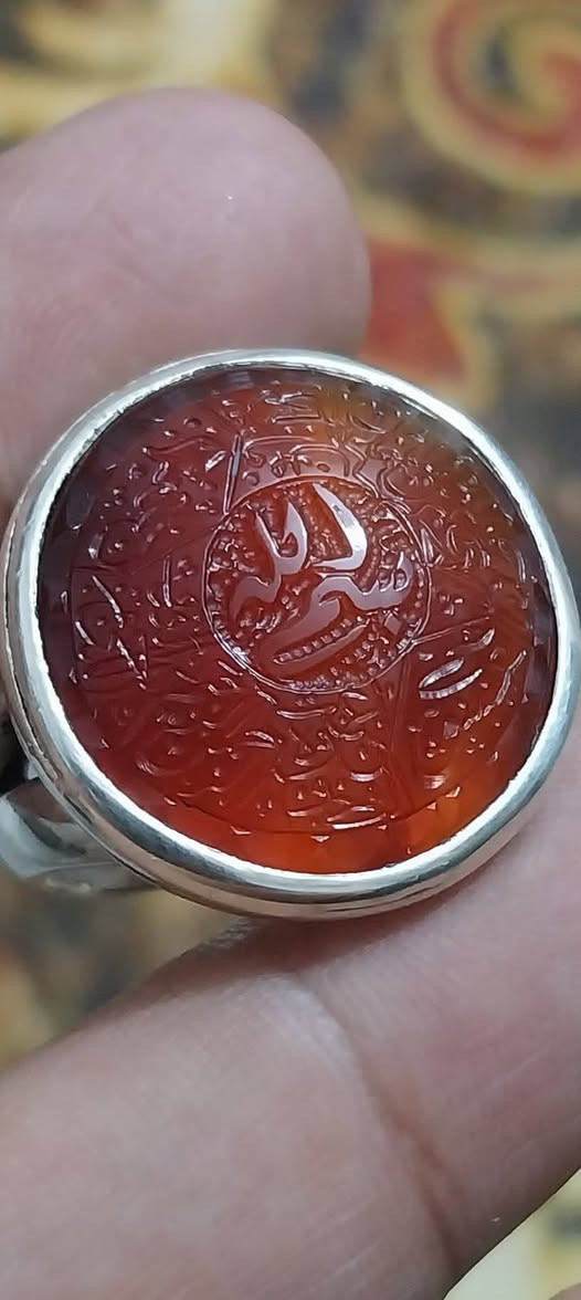 عقيق يماني دائري
مخطوط حرز السيد القاضي

خط المبدع محمد همداني (رفيع)

 صياغه الزركاني

السعر والتفاصيل خاص


**إذا كنت صاحب هذا الإعلان وتريد حذفه لأي سبب، رجاءا أرسل رسالة إلى الدعم الفني**