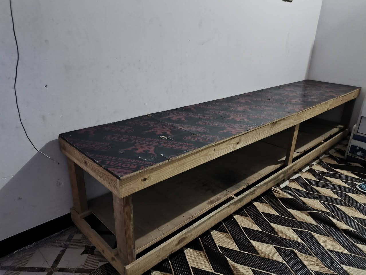 مسطبه وصير جربايه وهم أصير ميز الطول  3 متر وعرض 60سم  وارتفاع تقريبا هم 60 سم خشب قوي جدا السعر 100


**إذا كنت صاحب هذا الإعلان وتريد حذفه لأي سبب، رجاءا أرسل رسالة إلى الدعم الفني**