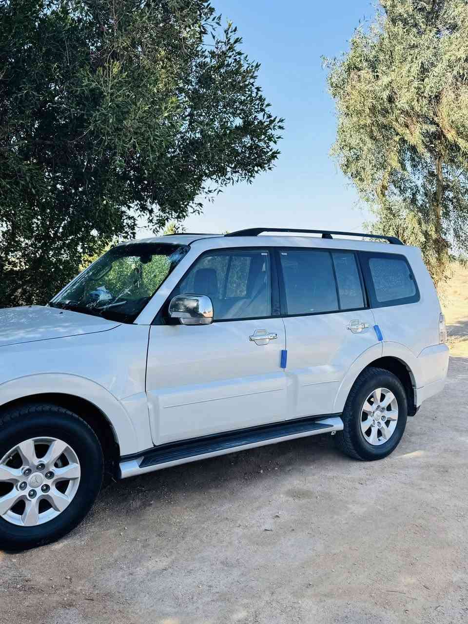 سلام عليكم 
باجيور موديل 2015 
كفاله عامه 
بسمي. 
حداديه جديده 
تخم تاير جديد 
دمام 
فتحه سلايد 
لايت زنون 
جاهز ماتحتاج اي شي 
مكينه وكير كفاله 
رقم *********** 
السعر 170 اتصل بل خدمه
