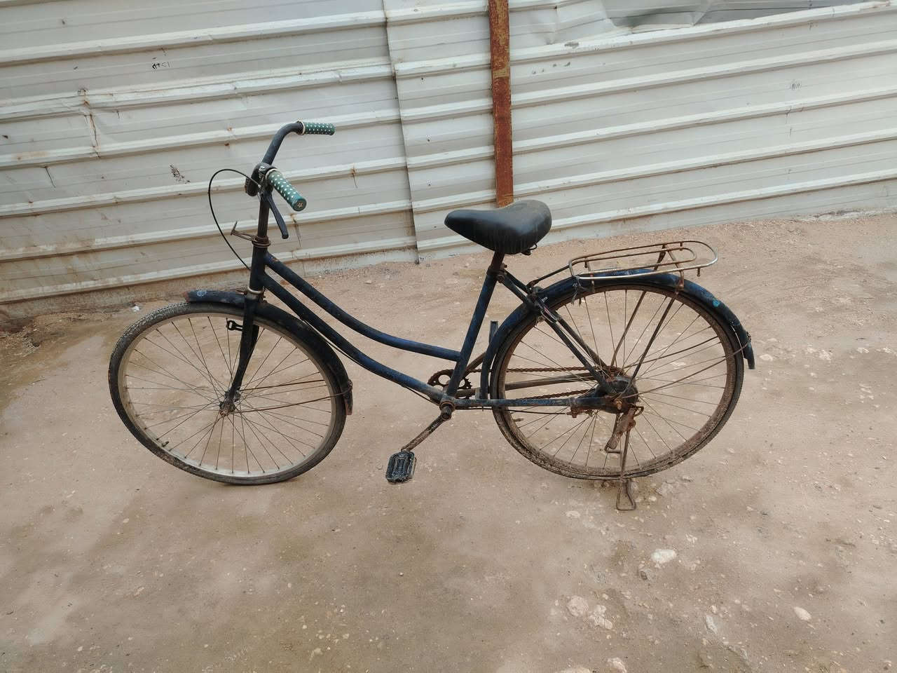 باسكل لبيع السعر ٦٠ وبيه مجال نقصه بس ويل خلفي فقط الشراي خل يراسل او ينتصل *********** مكاني كربلاء منطقه الوند
