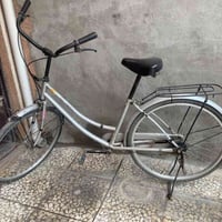 بسكليت • نظيف • الشرطة الرابعه