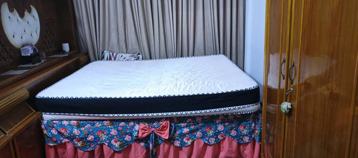 فراش تركي اشتريته قبل شهر وطلع اكبر من حربيه وريد ابيعه بسعره ١٣٥وبي مجال


**إذا كنت صاحب هذا الإعلان وتريد حذفه لأي سبب، رجاءا أرسل رسالة إلى الدعم الفني**