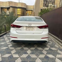 ٢٠١٨ • محرك ٢٠٠٠ • فتحة سقف