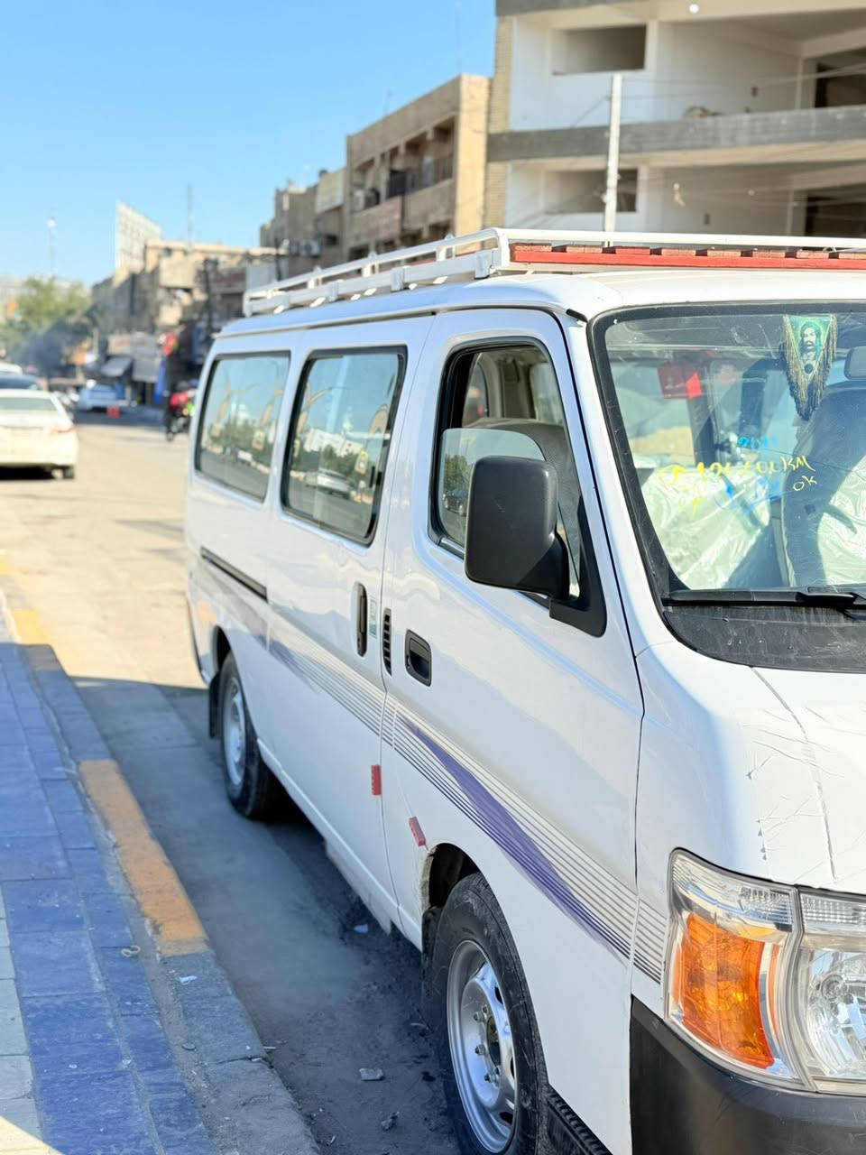 سلام عليكم للبيع نيسان ناصيه
2011  رقم بغداد كفاله عامه كير مكينه بجيس
دوشمه عام تخم تاير سعر 150 وبيهه مجال 
***********
