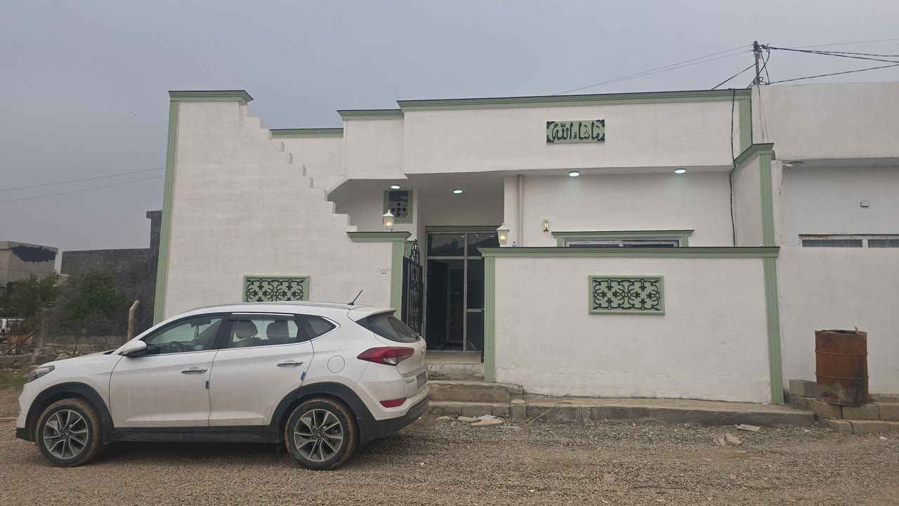 دار للبيع ١٠٠ متر مربع صفر حي بدر
قريب علي شاين ٤ فرع 
***********
