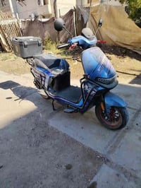 ماطور ٦ بطاريات ستخدام ٣ تشهر سعر ٧٥٠ وبي مجال 07802020587