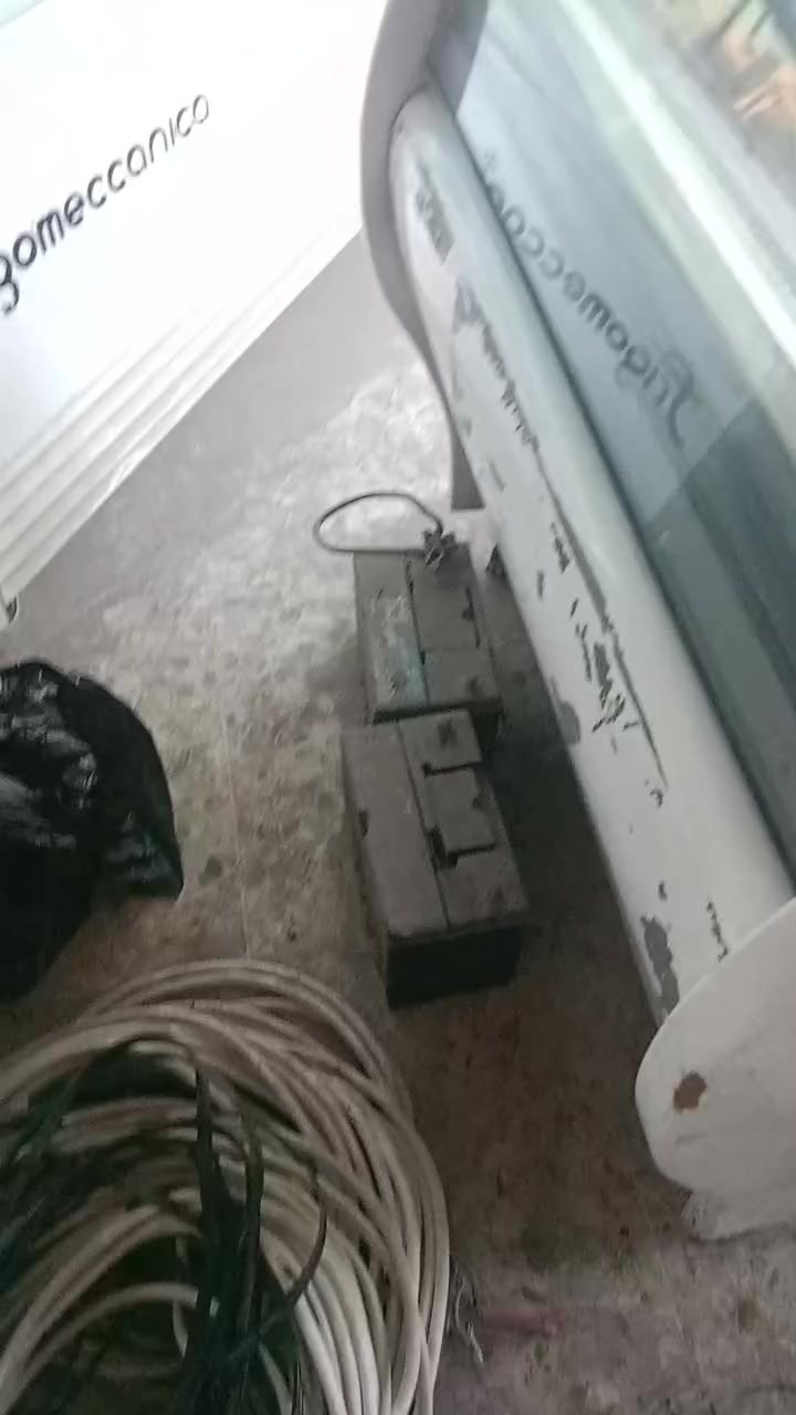 السلام عليكم..
عارضة آيس كريم تجميد 8 بلانك الحجم الكبير 
العنوان /الكوفة ..للاستفسار الاتصال بالرقم *********** أو خاص
