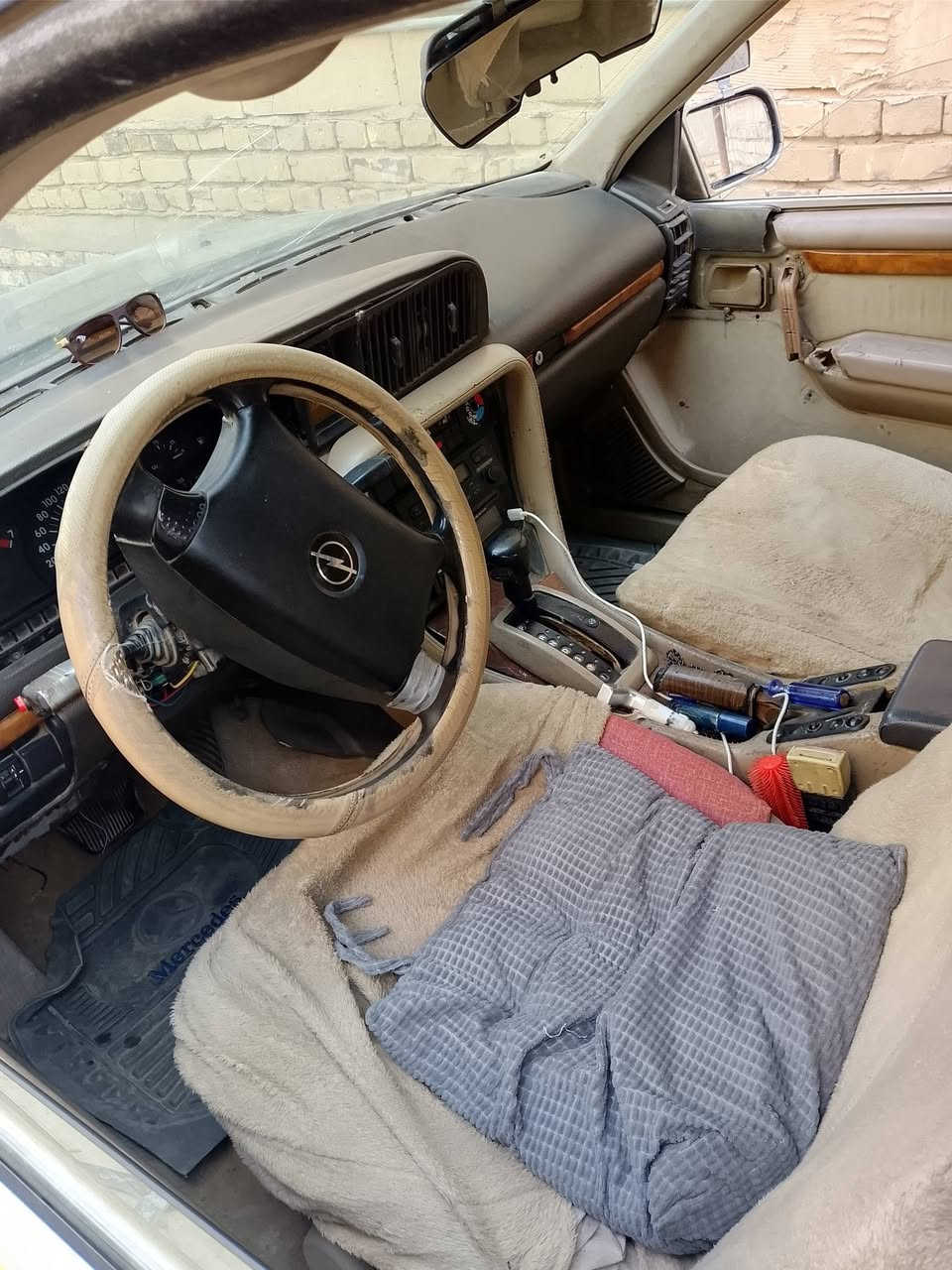 السلام عليكم شباب اوبل للبيع سعر 25. ***********
