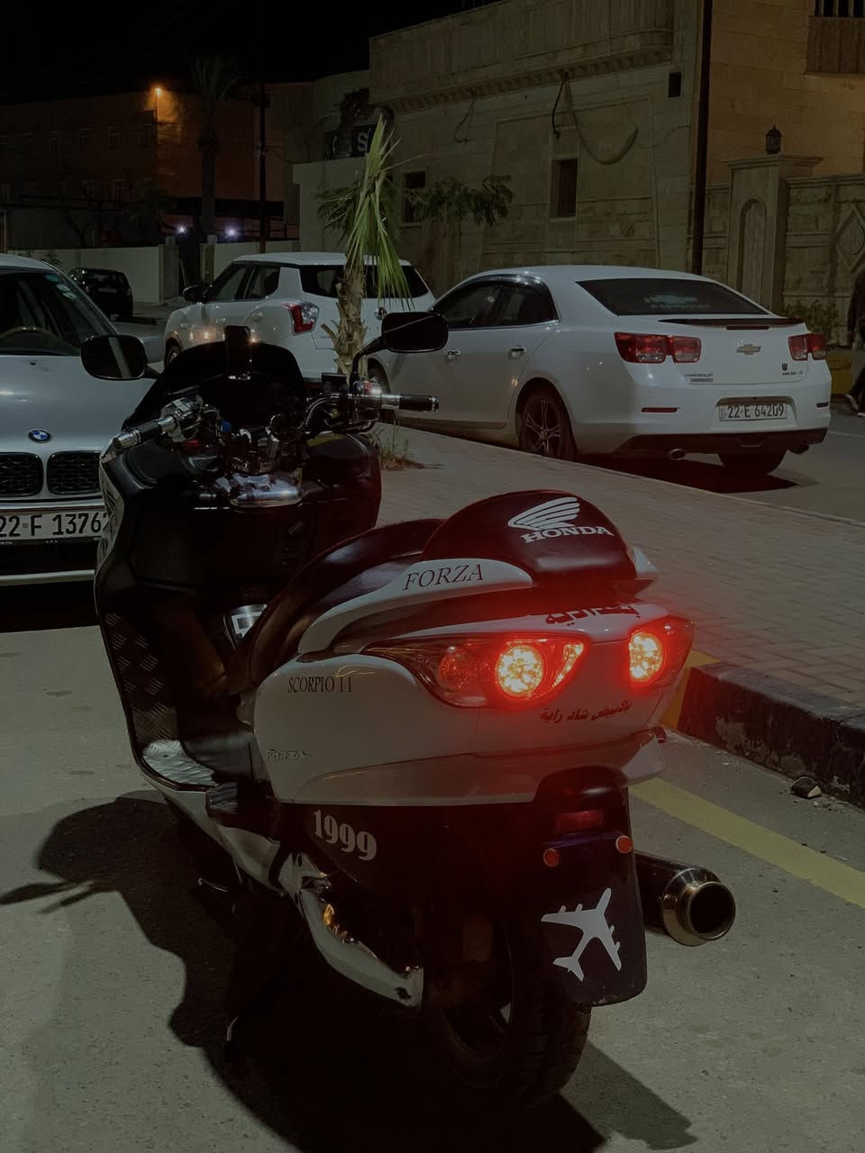 مراوس بتجميعه مقارب بسعر دراجه
فورزه 0.8 
منضومه زينون تعمي العين
اشاير كرستال بك لايت كرستال
دشبول محدث سستم سماعات
كلوب جنطه
كهربائيات مكفوله عام
لون الرمبه احمر الكود موجود بالصندوق
بس حبيت اغيرها ابيض صدفي
لمعه ينطيك بالشمس فيروزي
3 تحويلات 6 نمر
سبورت اتوماتيك عادي
نقوصاتها
كلج خلفي ومكينه تبخير من الشوته فقط
معدل تمشي 125 اذا تعمر مكينه تعميره مضبوطه تقفل 140 
دراجه بلاديه ما مطخوخ بيها برغي مكينه صارت بيها تبخير وما عمرتها بقيتها ع وضع الشركه
تاخذها تعمرها بيدك
دراجه بالحقيقه احلى بهواي
حمدانيه 📌 ***********
موجود واتساب
السعر مال بيع قفل 900
قبل لا تكوم جنت طالب عليها
مليون و100
دراجه بلاديه ع ايد وحده فقط
