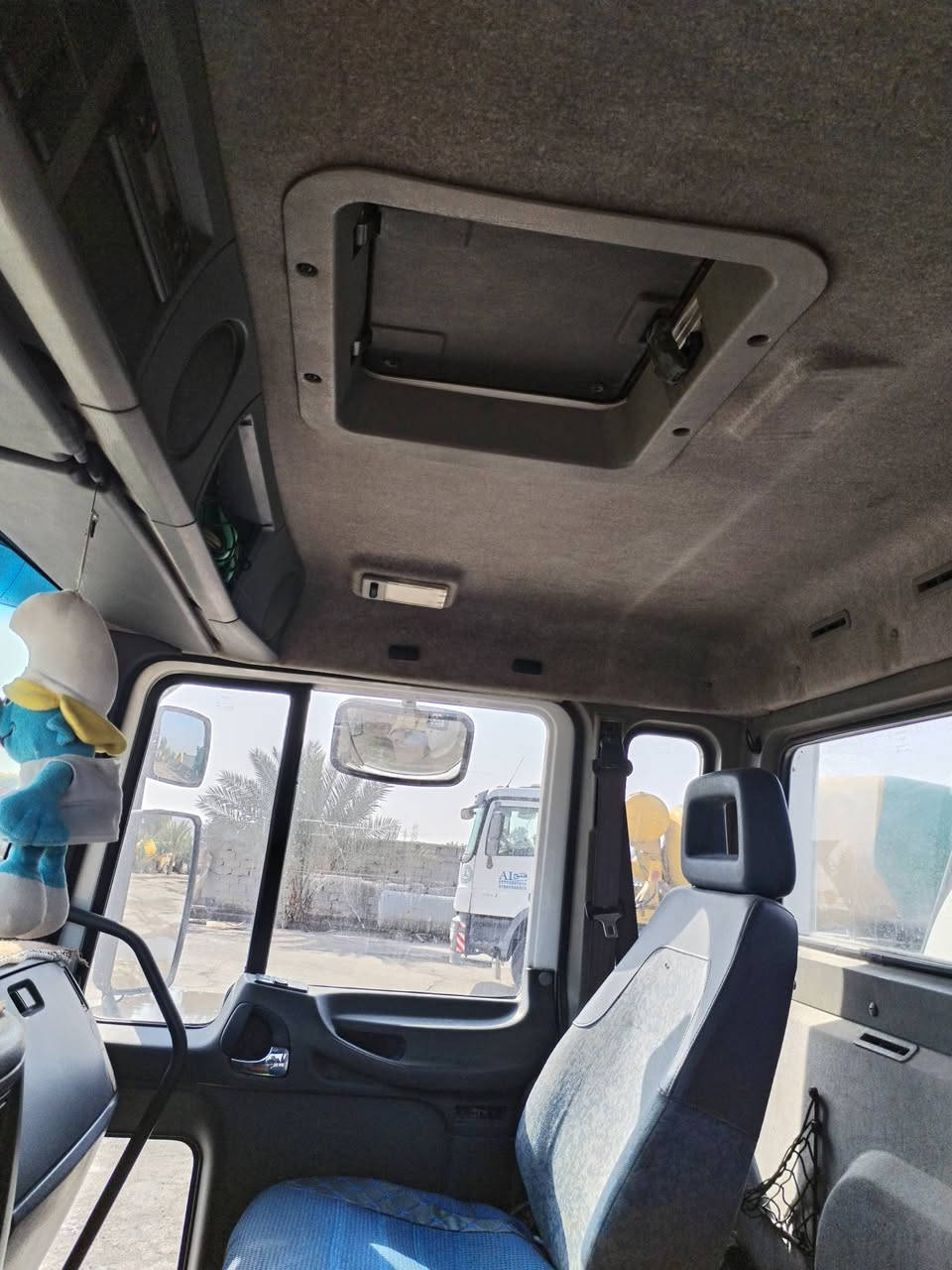 سلام عليكم
فالفو رقم 📱 صلاح الدين ورك امامي 
جوبلس خلفي 
2004وضع شركه 
حمل 10 
تفاصيل ***********
***********
