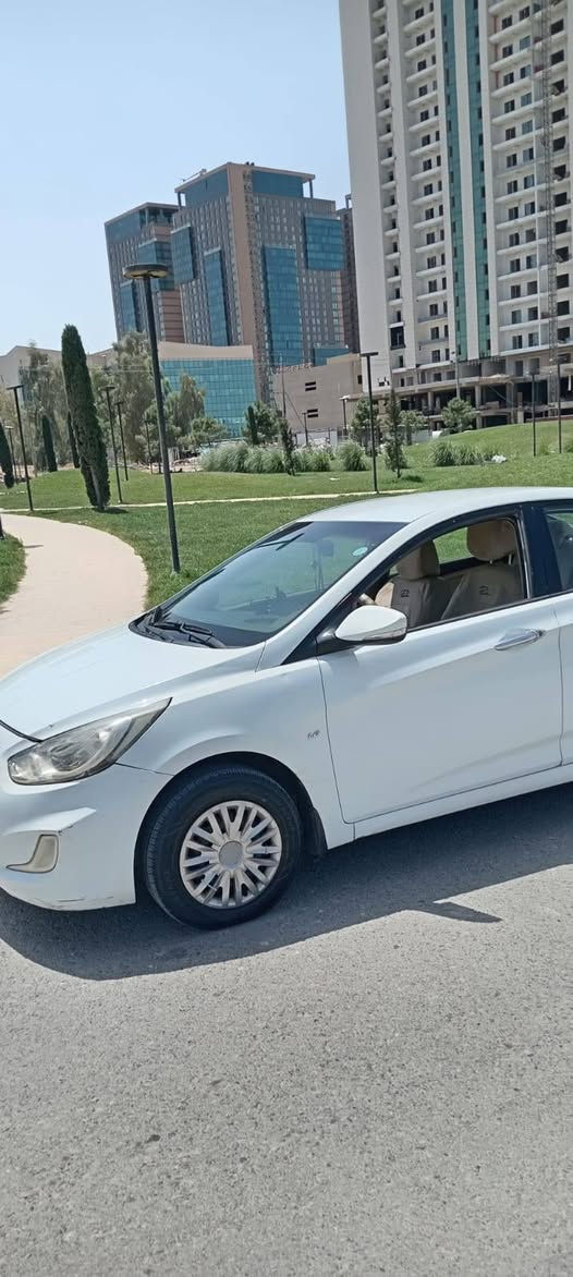 هونداي اكسنت ٢٠١٢ للبيع

خالي من العيوب مع فحص

سعر ٩٤ بي مجال قليل

للتواصل ***********
