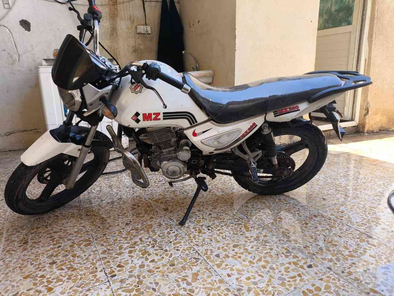 سلام عليكم عندي مطور mz عالي للبيع يرادله شويه ترتيب ولمطور مجفت ولي يحب لستفسار يتفضل خاص وهاذ رقمي ***********
