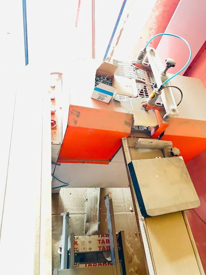 سلام عليكم 
معمل pvc نظيف استعمال قليل لبيع بسبب عدم الحاجه له
السعر ٣٠ ورقه معمل كامل وكله شغال ونظيف جدا 
مكان صلاح الدين تكريت 
الرقم ***********
