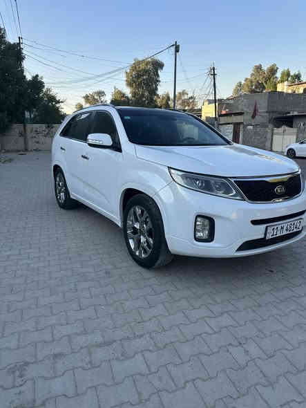 سورنتو 2014 SXL  فول الفول 6 سلندر 7 راكب 3 قطع تبريد بيها 3 قطع صبغ للستفسار *********** بكانها بغداد
