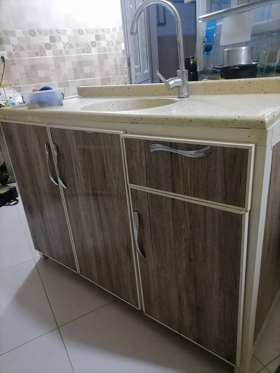 كاونتر للبيع بسعر مناسب
رقم ال وتساب  ***********
