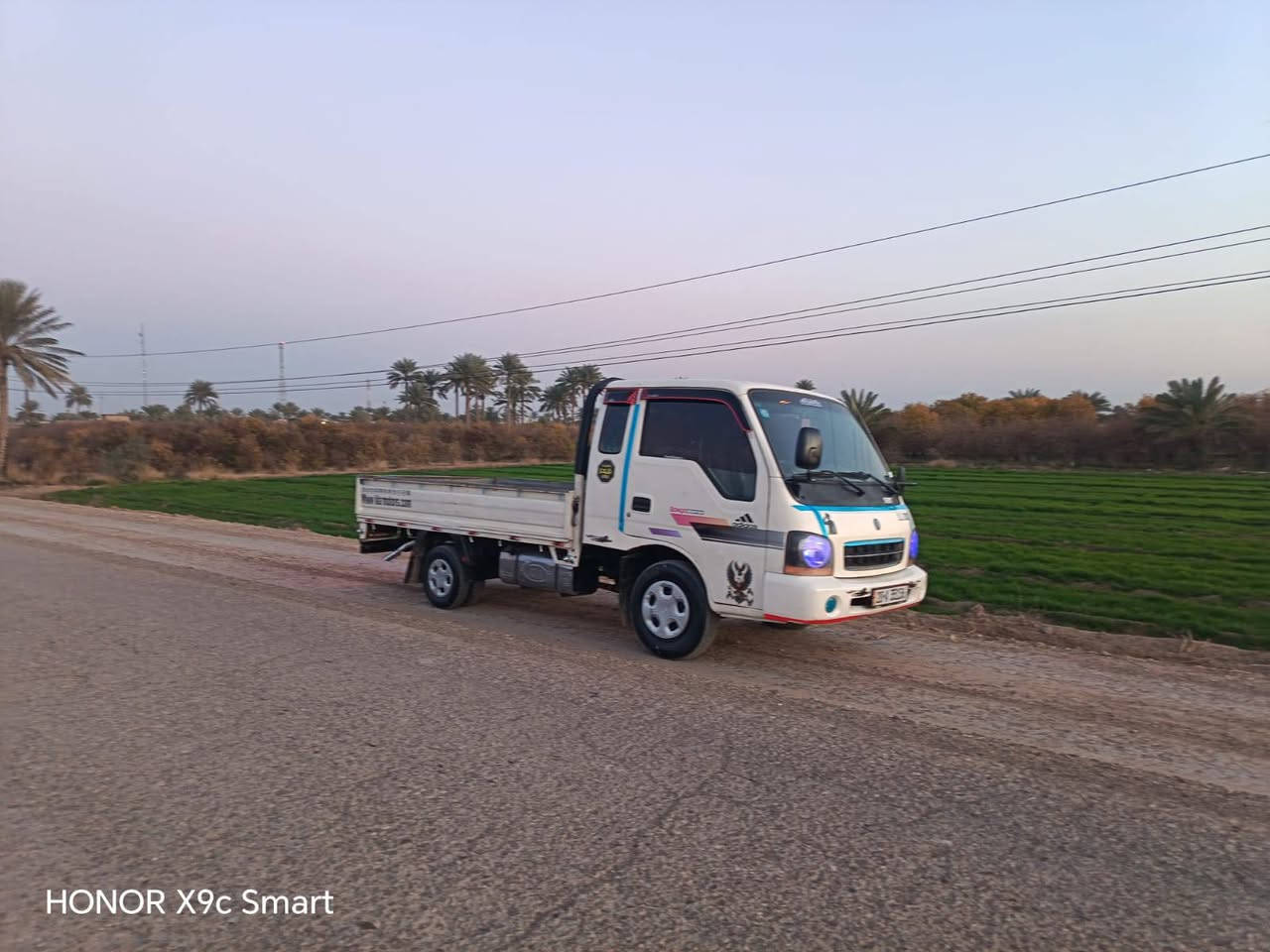 سلام عليكم لبيع كيه ام عيون  2001 رغم ديالى نكليزي سنويه ال30 تحويل مباشر مكينه كير شاصي مكفول رقم شاصي شعار كهربائيّات كلهة شغاله صدر جديد صبغ دوسات ول باب الخلفي  المكان دجيل غرب صيطرت شيخ براهيم لاتصال ***********
