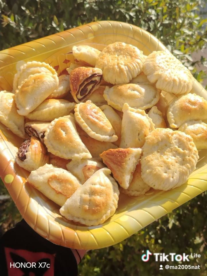 يتوفر لدينا اكلات لجميع المناسبات يوجود خدمة توصيل🚗لكافاة  انحاء الموصل حسب الطلب حفلة ختان أعرس عمره جميع المناسبات شغل مرتب ودرجه أول👌 أستفسار علخاص صور داخل التعليقات لازم يكون  علقو بتم متابعي الكرام 🥰#الجميع


**إذا كنت صاحب هذا الإعلان وتريد حذفه لأي سبب، رجاءا أرسل رسالة إلى الدعم الفني**