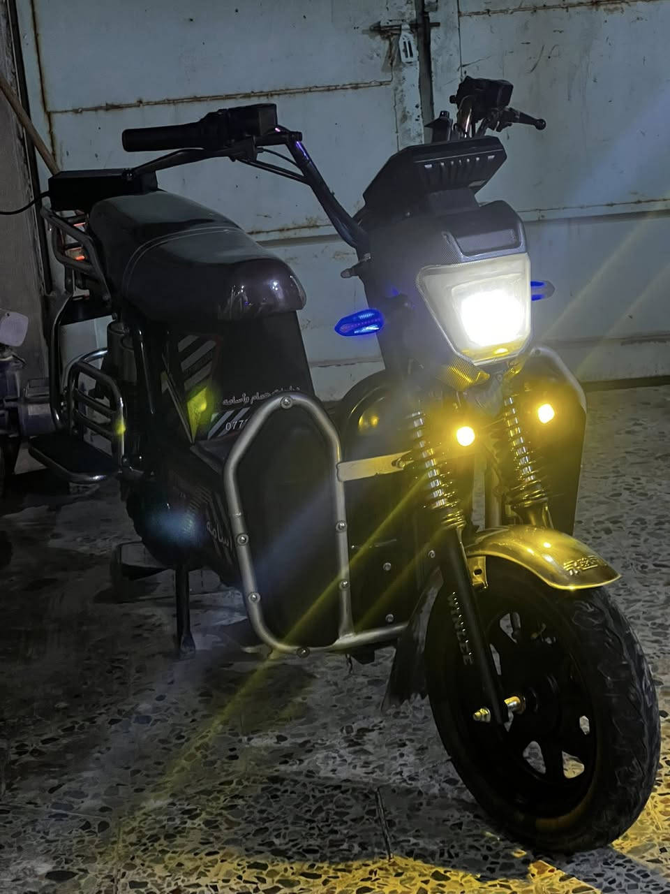 للبيع مستعجل
للبيع 

دراجة شحن نوع هارلي

 6 بطاريات 36 أمبير

مواصفات غني عن التعريف  

سعر جوه سوق

📍الطارمية فارس شارع السكلات

اتصل واتساب ***********📞

— في ‏بغداد الطارميه‏.
