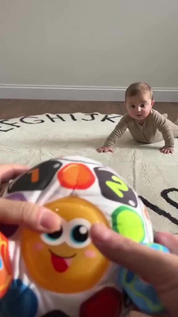 السلام عليكم متوفر العاب تعليمية تفاعلية تسلية للاطفال العاب بالة نظافة 90%
للحجز واتس اب  ***********
