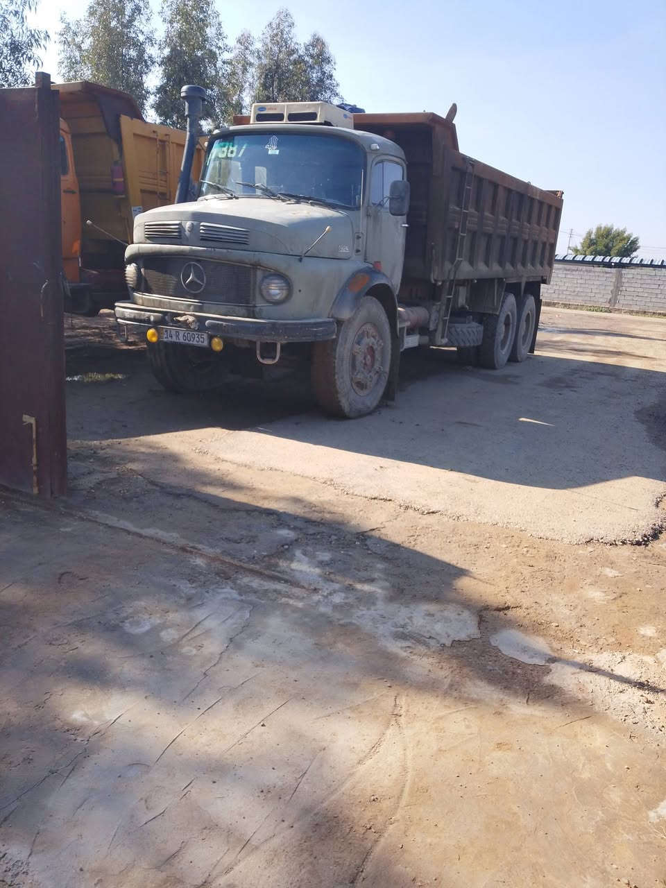 السلام عليكم اقجم 83مطوله قماره مصبوقه سياره كفاله عامه سعر 63بيها مجال مكان التاجي ***********
