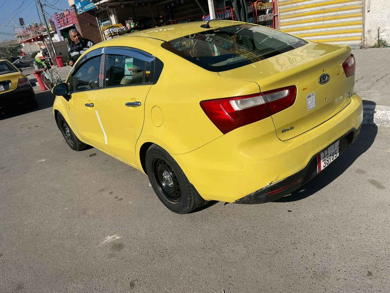 كيه ريو موديل ١٢ السعر ٧٢وبيه مجال سياره تخم تاير وصدر جديد محرك وكير شرط الفحص ضربيه في امريكا جاملغ وباب الصدر مكانه اصليخ رقم الهاتف ***********
