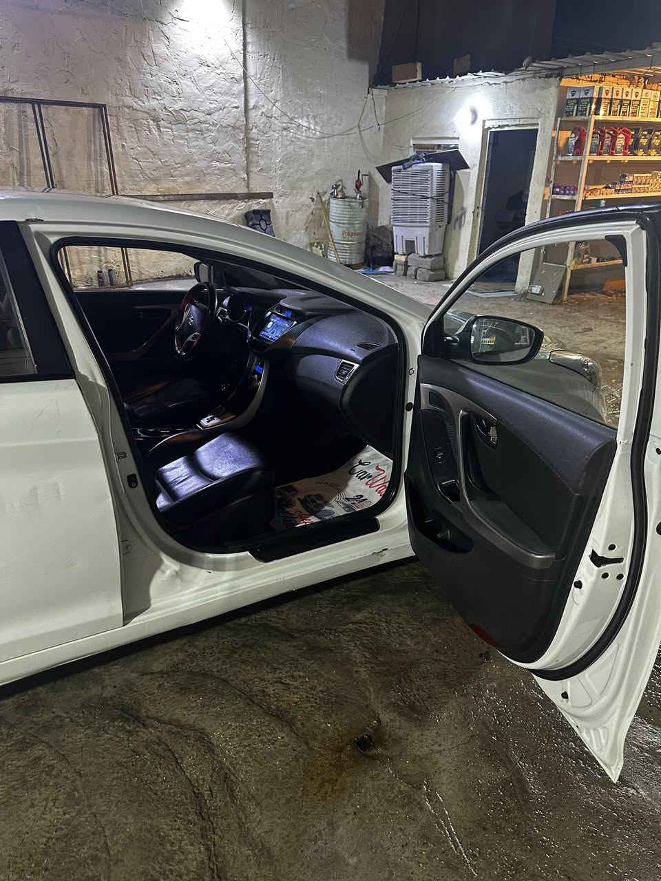 السلام عليكم النترا أدوات2013الون ابيض كير حداديه مكينه مكفوله كص جنطه ارقام وسنويه امتومه طبق الأصل السياره بصمه تتفئه كشنات شاشه تاب اصليه السعر 47وبيها مجال مكان السياره ميسان بيع أو مراوس حبس القناعه***********
