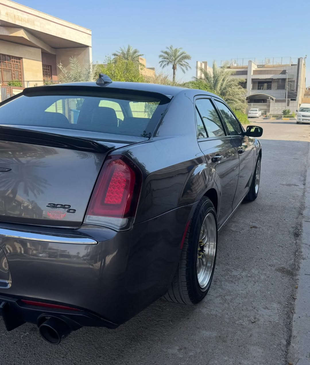 السلام عليكم اوباما 300 تورنك مديل2023  مشاية 36 الف ميل
مواصفات تشغيل ع بعد شاشة جبيرة كشن السايق كهرباء فقط 
حادث السيارة مرفق داخل الصور عنوان بغداد المشتل رقم ***********
